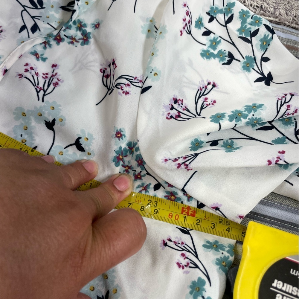 Van Heusen Cream Floral Blouse - Picture 3 of 3